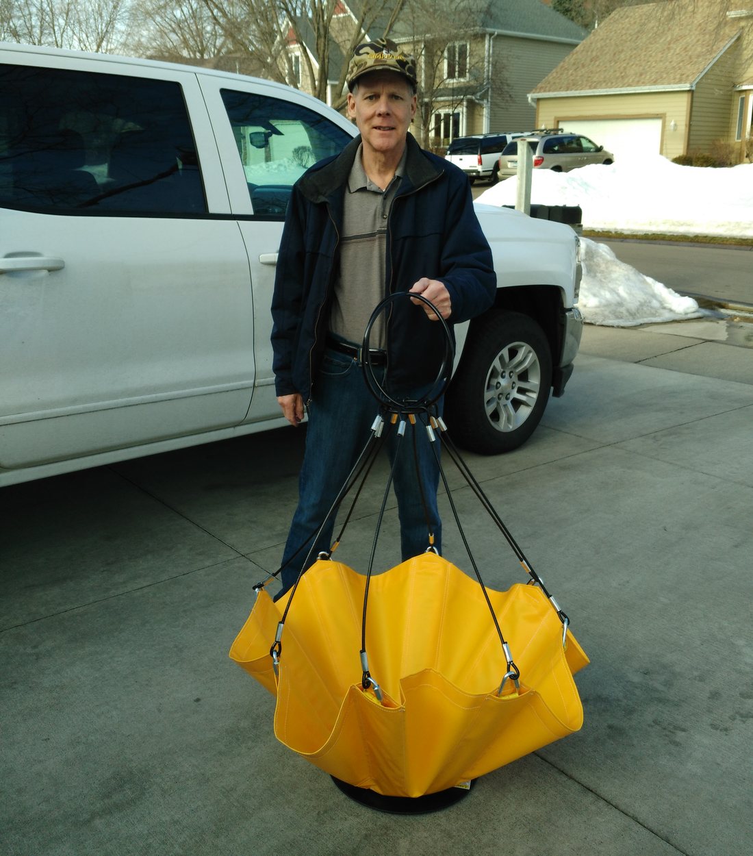 Manhole Debris Catcher
